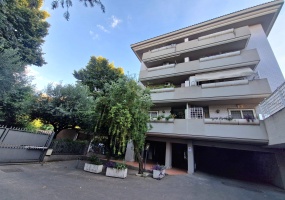 VIA PIETRO BEMBO, roma, Lazio 00168, 3 Camera da Letto Stanze da Letto, 0 ,2 BagnoBathrooms,Appartamento,Vendita,VIA PIETRO BEMBO,3,1100